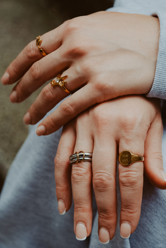 IN THE MOOD OF LOVE RING