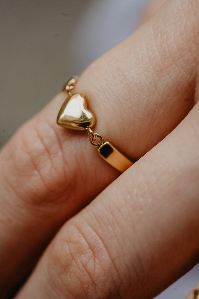 IN THE MOOD OF LOVE RING